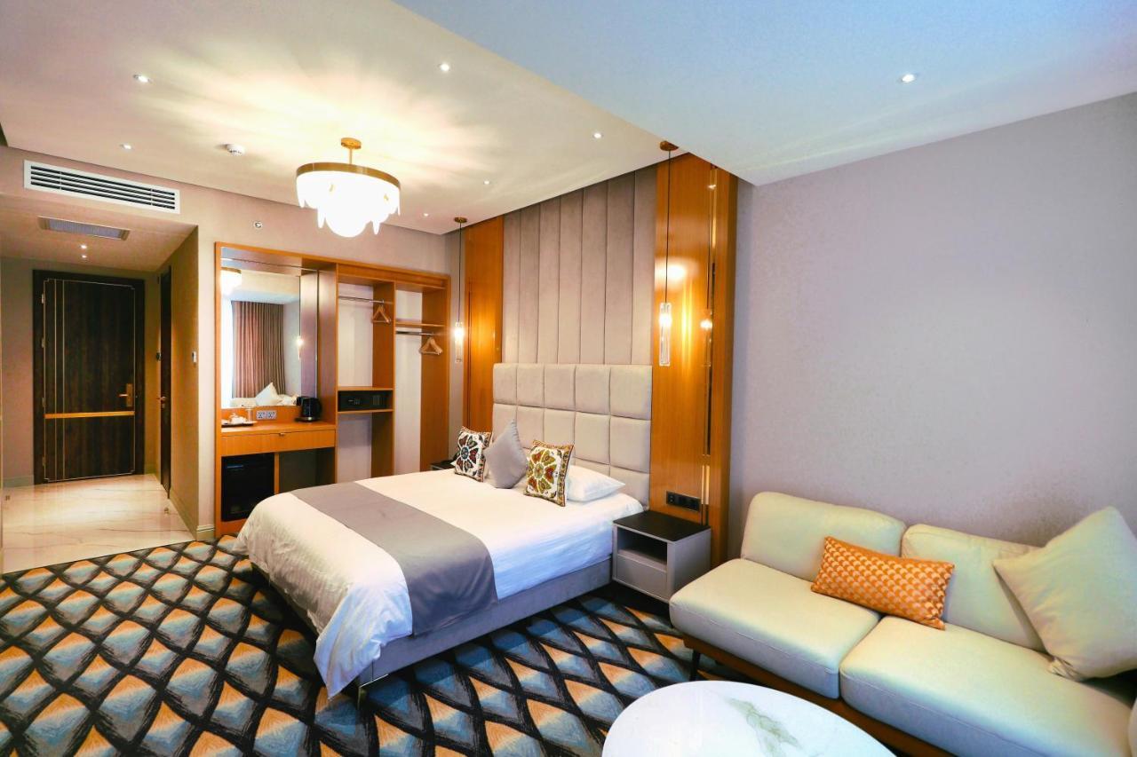 The Rumi Hotel & Residences Dusjanbe Eksteriør billede
